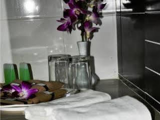 The Phoenix Hostel Paddington Londyn Zewnętrze zdjęcie